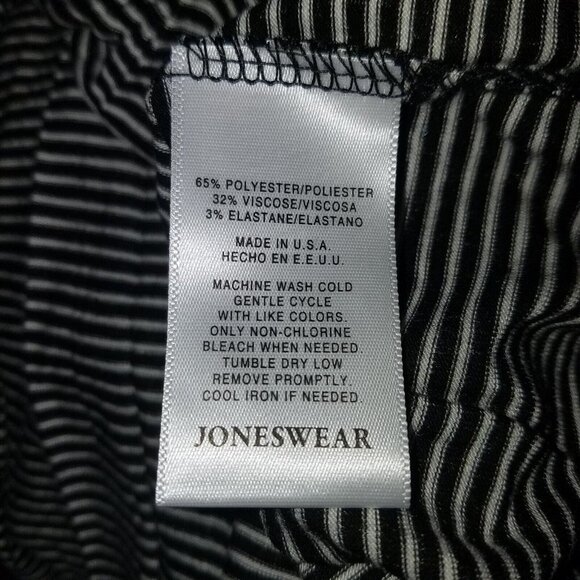 NWT Joneswear Black White Striped Top Size Small 3/4 Sleeve Retail $50 - Picture 6 of 8
